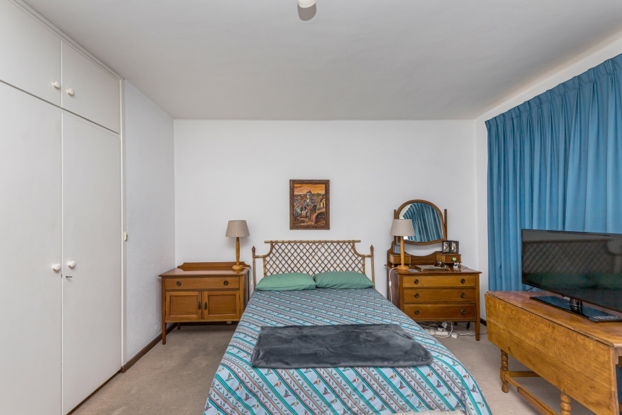 2 Bedroom Property for Sale in Sea Point Western Cape